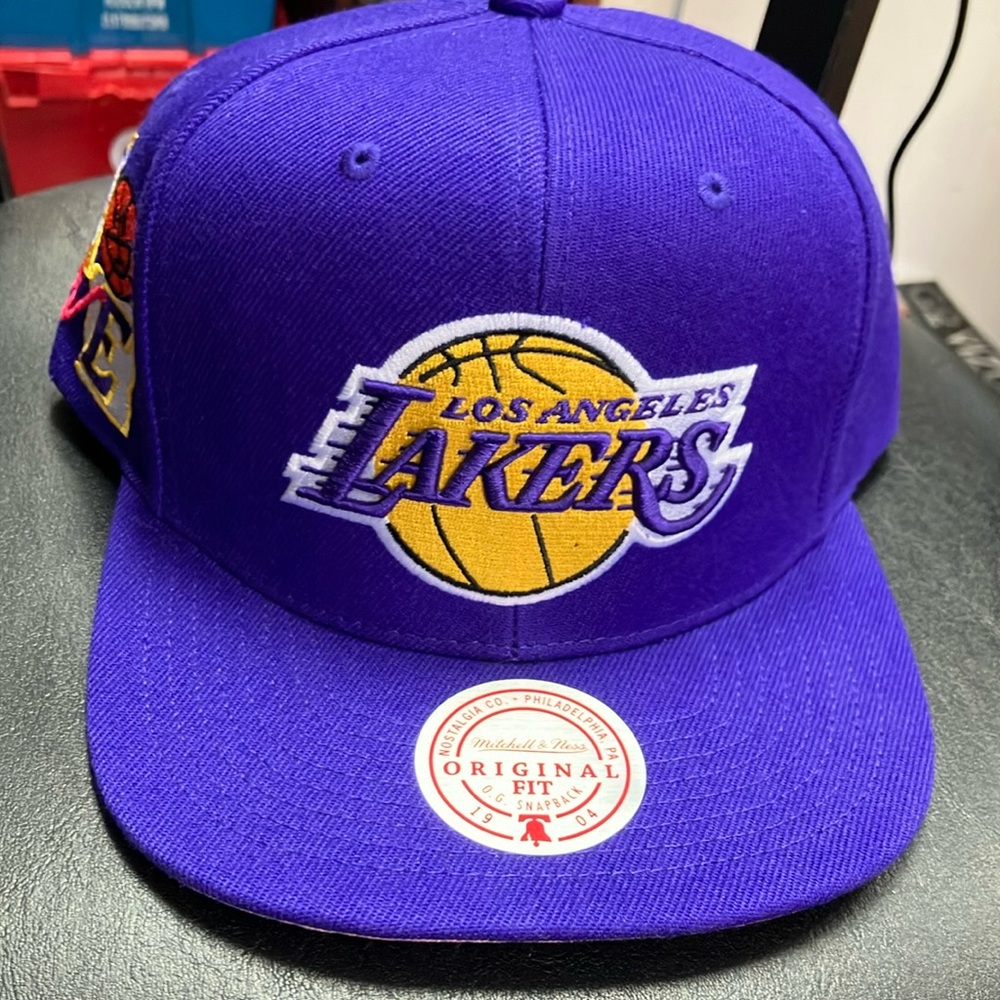 Los Angeles Lakers All the Love edition SnapBack